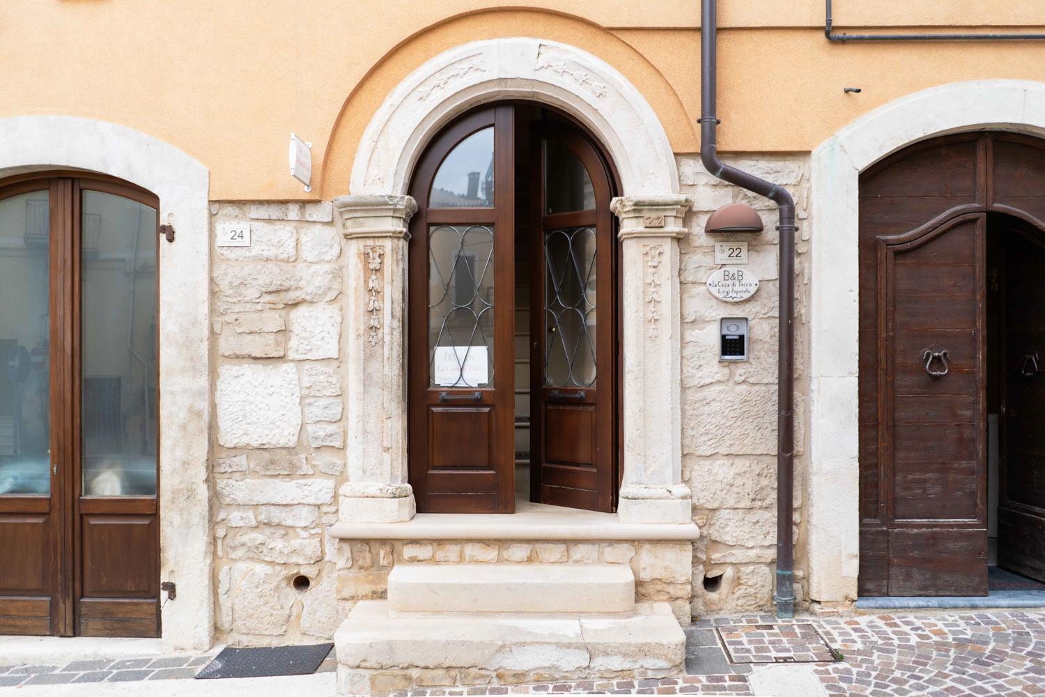 B&B La Casa Di Tocco Tocco da Casauria Exterior photo